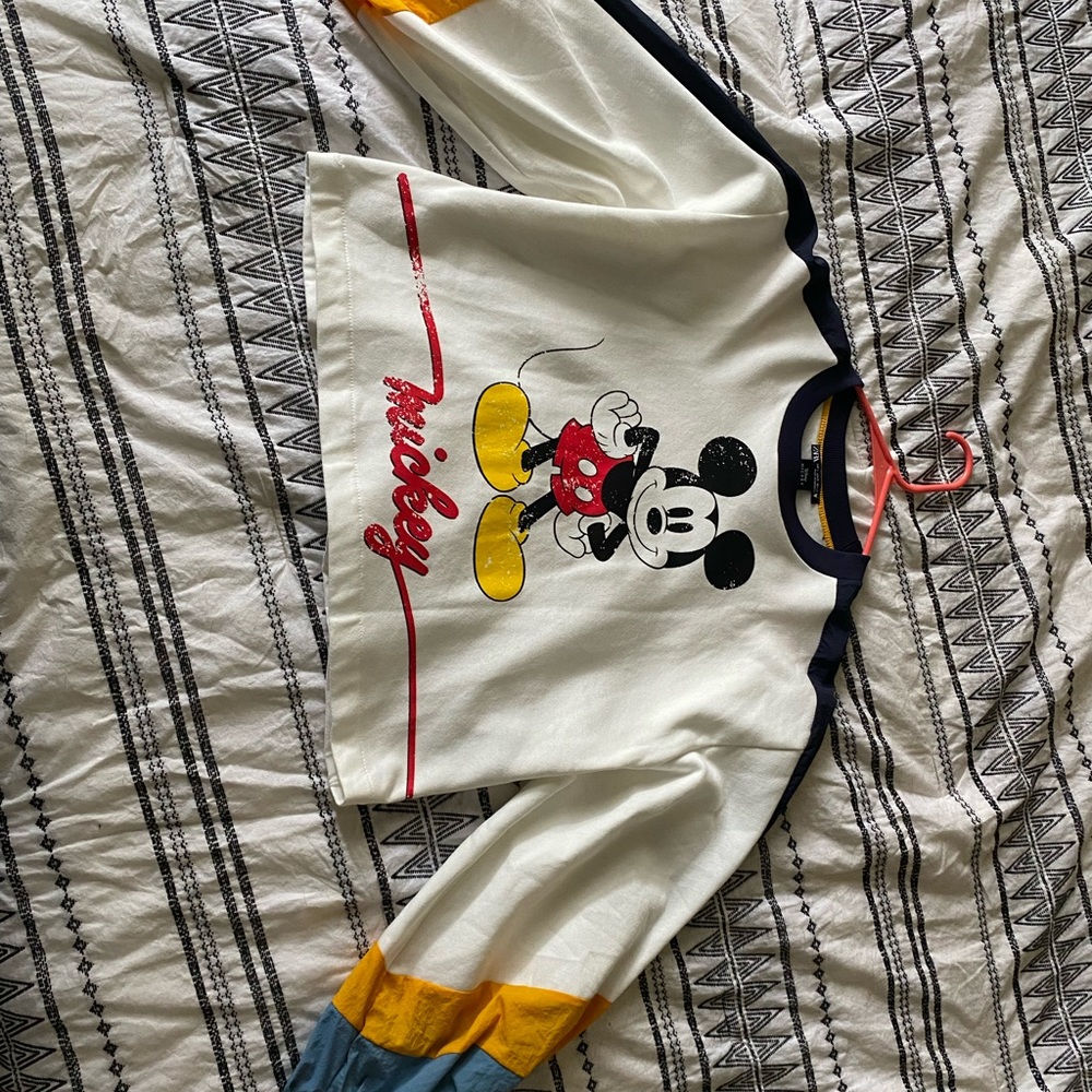 NWOT Zara Mickey Mouse cropped sweater